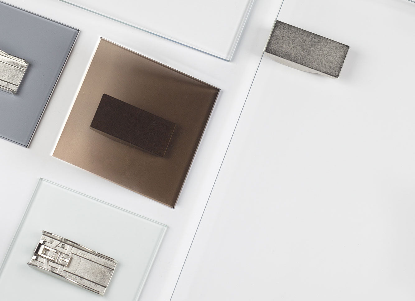 Frameless Glass & Hinge Plate Sample