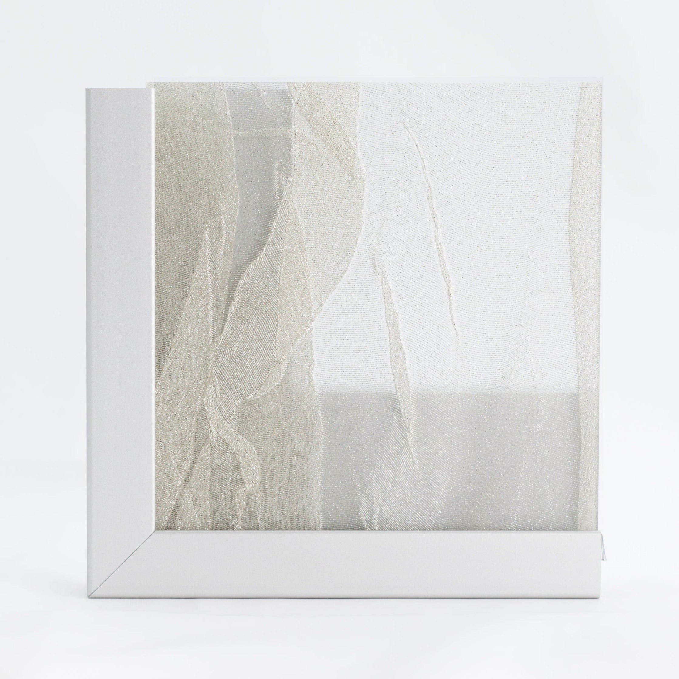Swept Silver 3Form® Insert Sample