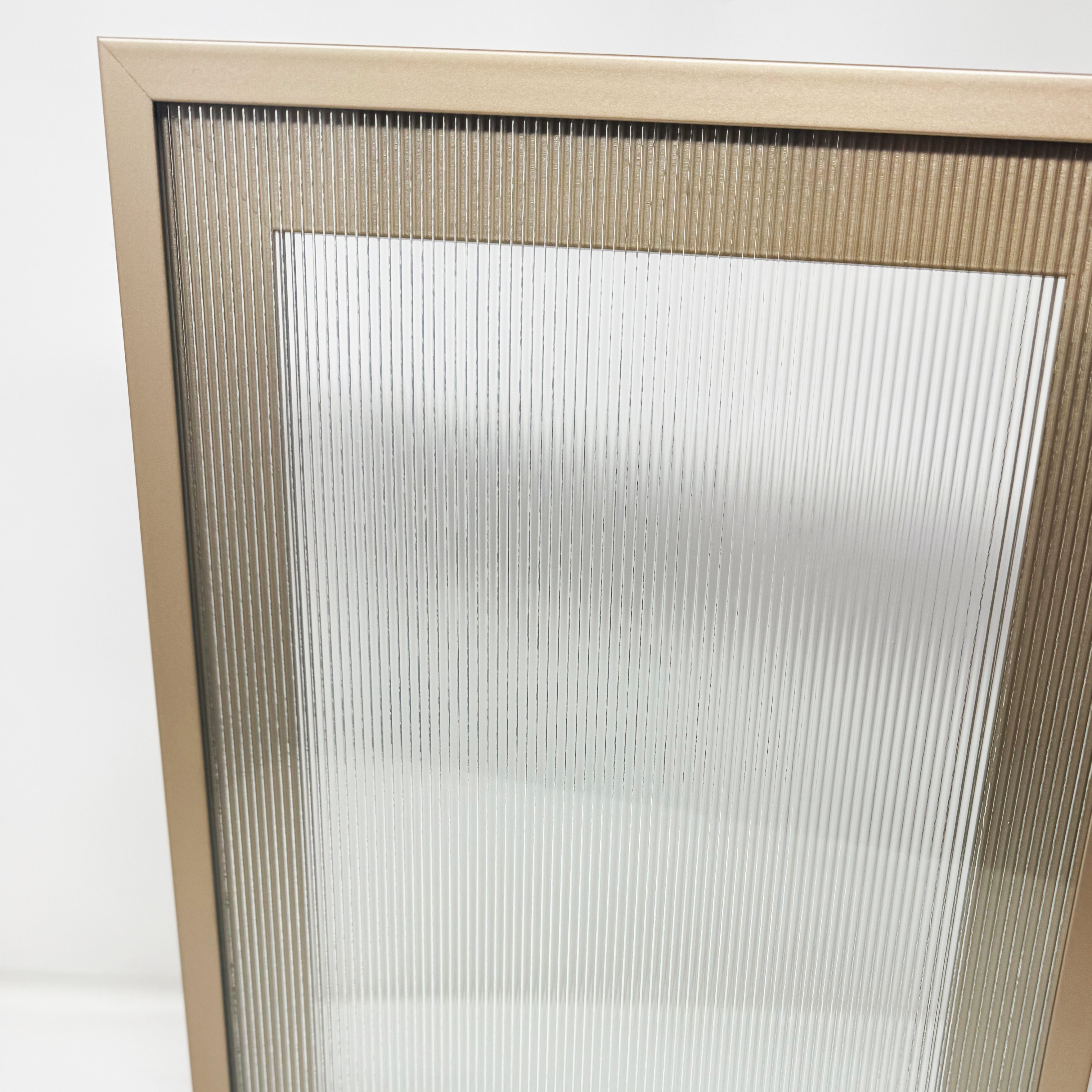 Narrow Reeded Glass Insert Sample